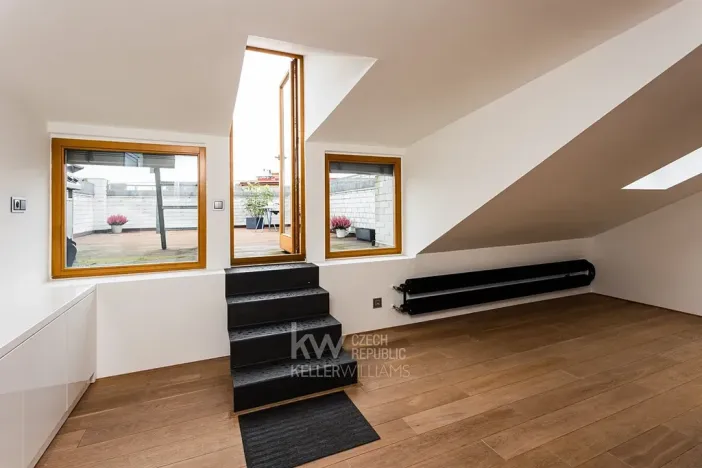 Prodej bytu 5+kk, Praha - Bubeneč, Jaselská, 192 m2