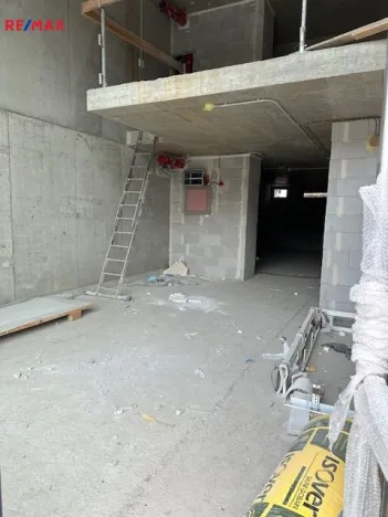 Pronájem obchodního prostoru, Praha - Smíchov, Šiklové, 110 m2