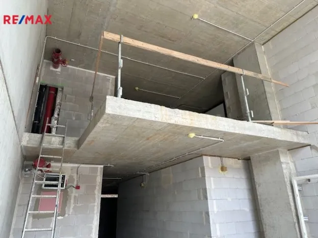 Pronájem obchodního prostoru, Praha - Smíchov, Šiklové, 110 m2