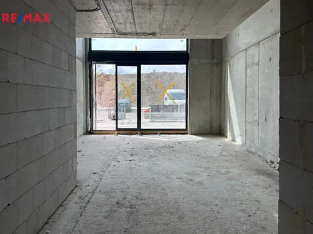 Pronájem obchodního prostoru, Praha - Smíchov, Šiklové, 110 m2