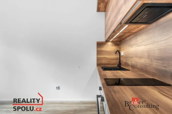 Pronájem bytu 1+kk, Velké Meziříčí, 29 m2