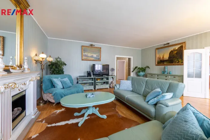 Prodej bytu 3+1, Karlovy Vary, Koptova, 122 m2