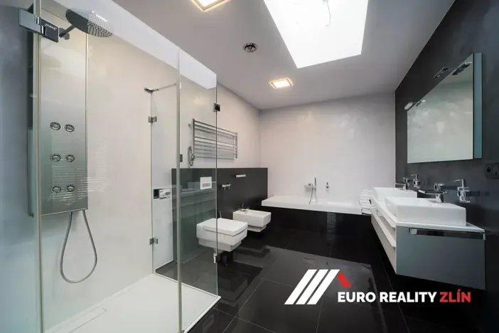 Prodej rodinného domu, Zlín, Pionýrů, 243 m2