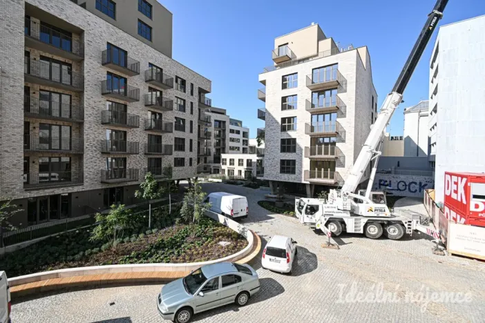 Pronájem bytu 1+kk, Brno, Bratislavská, 29 m2