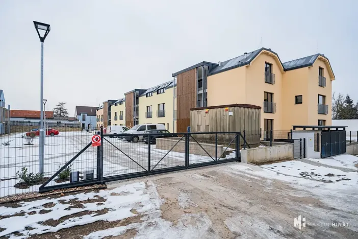 Prodej podílu bytu 3+kk, Přezletice, Zahradní, 148 m2