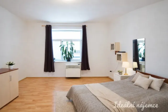 Pronájem bytu 1+1, Brno - Královo Pole, Bulharská, 40 m2