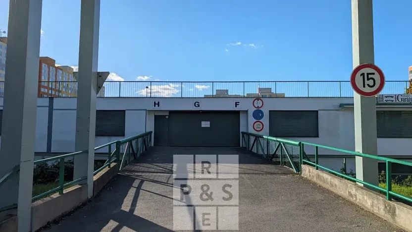 Prodej garáže, Praha - Troja, Ratibořská, 18 m2