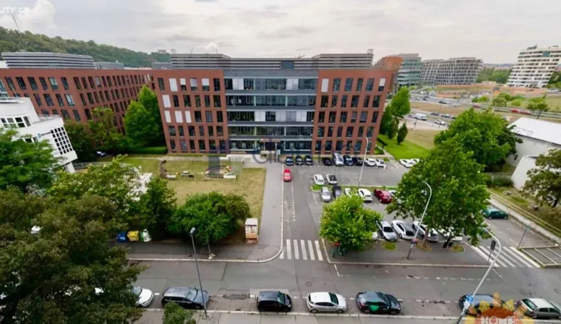 Pronájem bytu 2+kk, Praha, Molákova, 42 m2