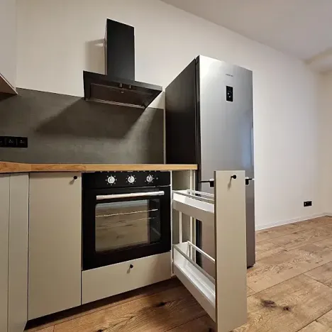 Pronájem bytu 2+kk, Praha, Bělohorská, 47 m2