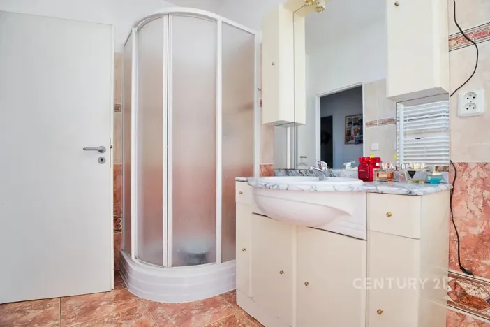 Prodej činžovního domu, Ústí nad Labem, Raisova, 416 m2