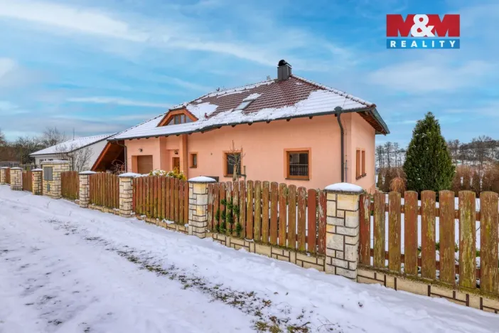 Prodej rodinného domu, Kvíčovice, 249 m2