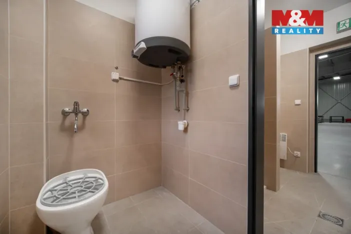 Prodej skladu, Cerekvice nad Loučnou - Pekla, 1582 m2