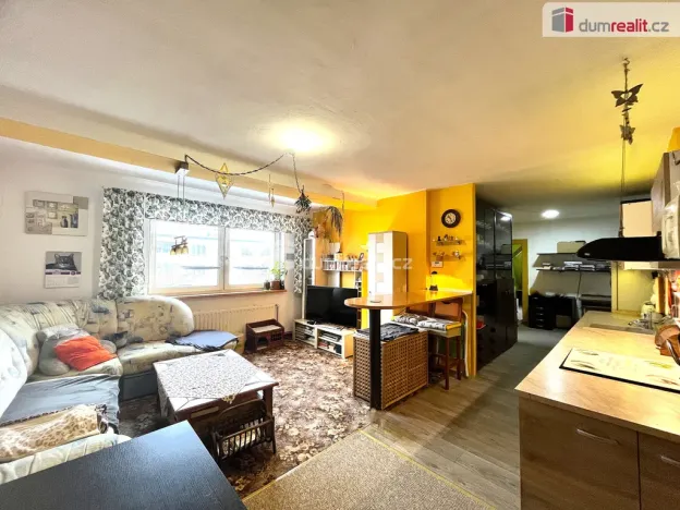 Prodej bytu 3+kk, Cheb, Valdštejnova, 80 m2