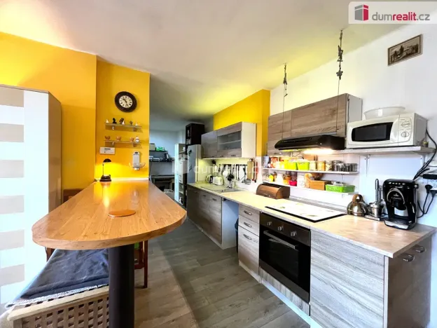 Prodej bytu 3+kk, Cheb, Valdštejnova, 80 m2