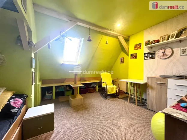 Prodej bytu 3+kk, Cheb, Valdštejnova, 80 m2