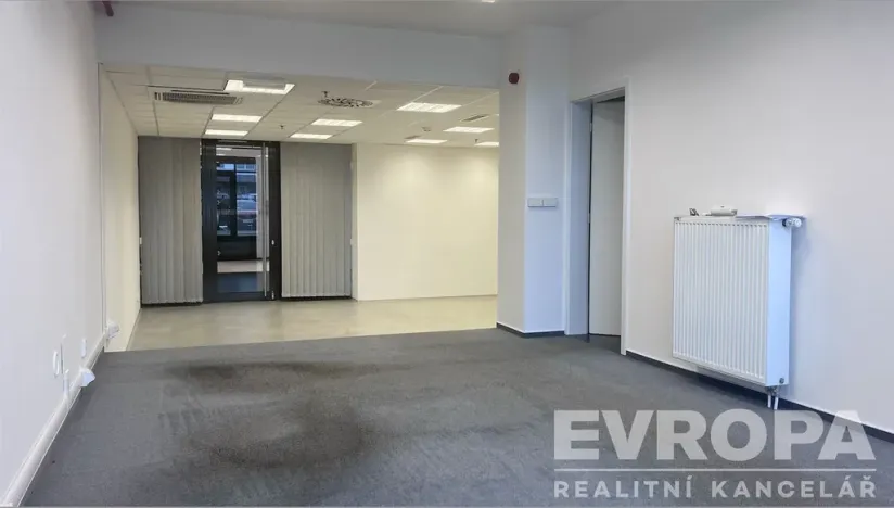 Pronájem obchodního prostoru, Brno - Štýřice, Pražákova, 73 m2