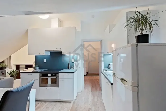 Prodej bytu 1+kk, Praha - Dejvice, Velvarská, 58 m2