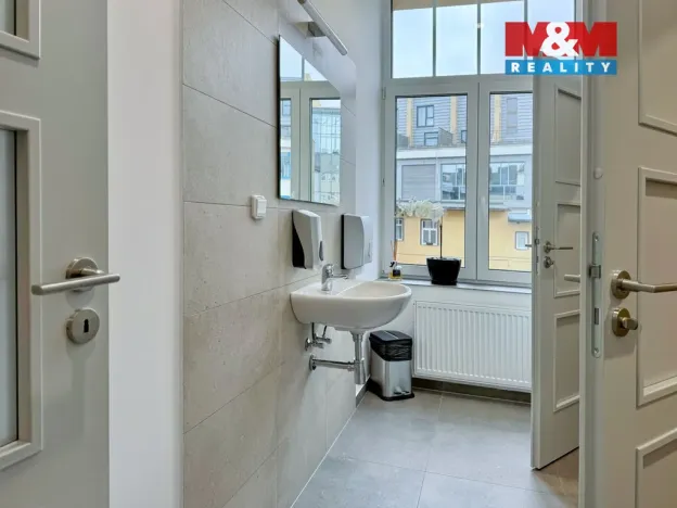 Pronájem kanceláře, Liberec - Liberec V-Kristiánov, 8. března, 25 m2