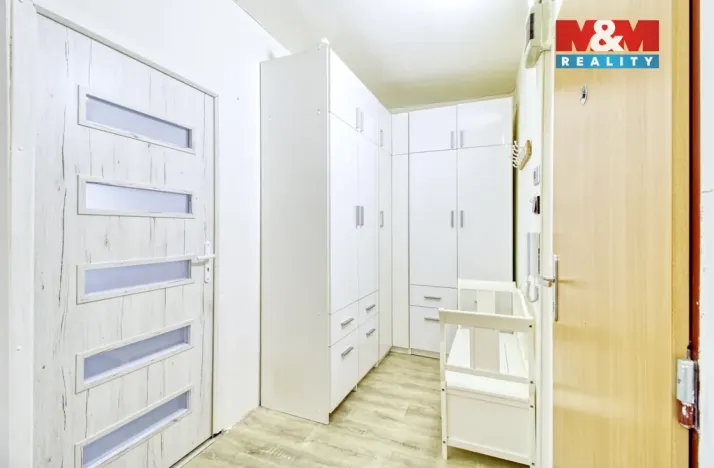 Prodej bytu 2+1, Jirkov, U Stadionu, 60 m2