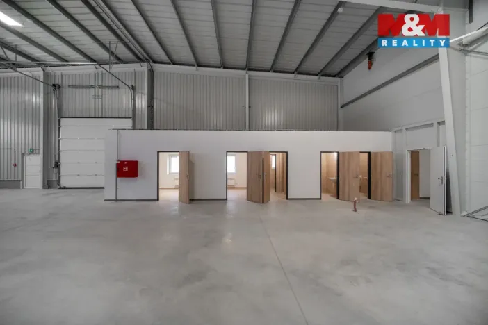 Pronájem skladu, Cerekvice nad Loučnou - Pekla, 2380 m2