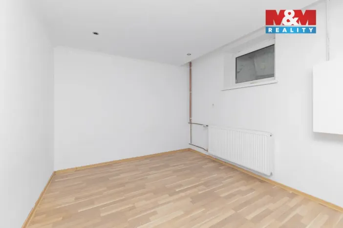 Prodej rodinného domu, Ivaň, 353 m2