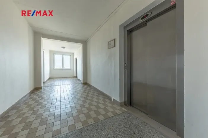 Pronájem bytu 2+kk, Praha - Kamýk, Krhanická, 54 m2