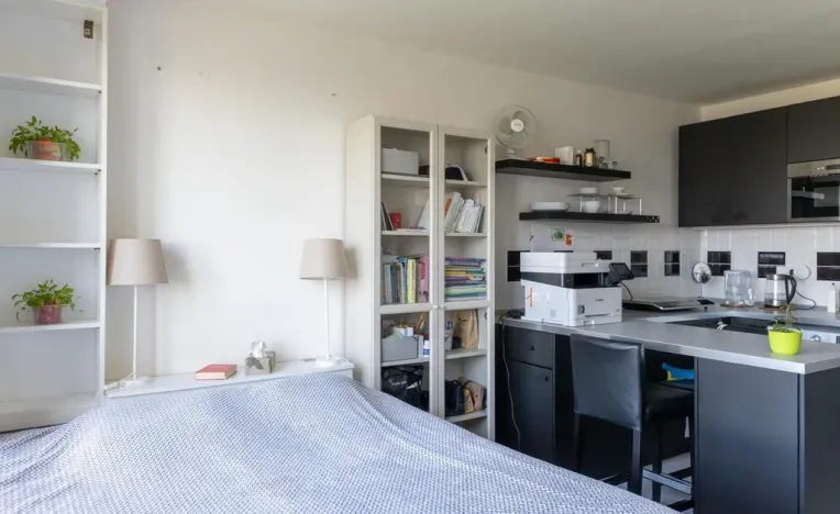 Pronájem bytu 1+kk, Praha - Kobylisy, Kyselova, 22 m2