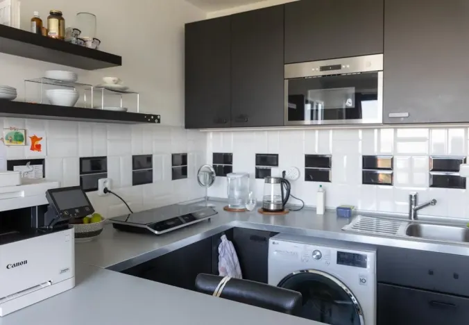 Pronájem bytu 1+kk, Praha - Kobylisy, Kyselova, 22 m2