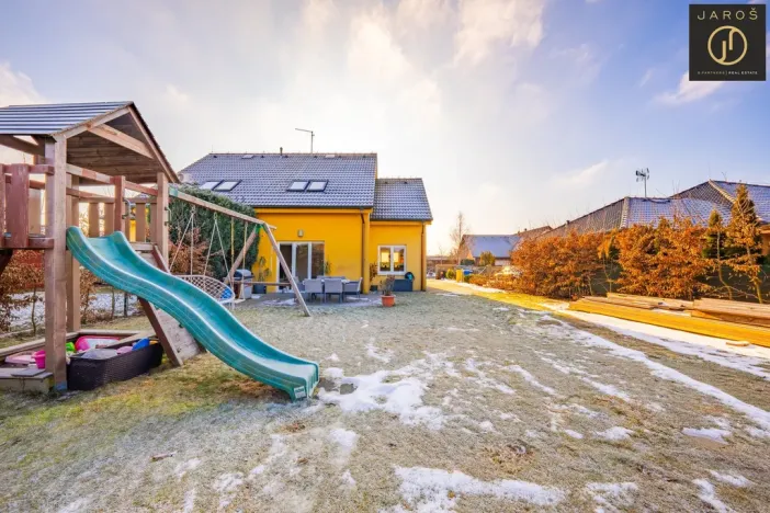 Prodej rodinného domu, Nové Strašecí, Myslivečkova, 100 m2