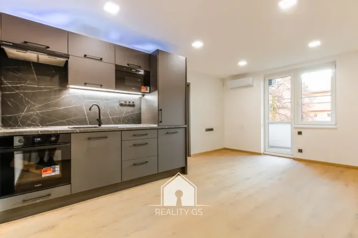 Pronájem bytu 2+kk, Ústí nad Labem, Na Vlnovce, 52 m2