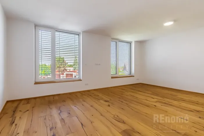 Pronájem rodinného domu, Jesenice, Průběžná, 200 m2