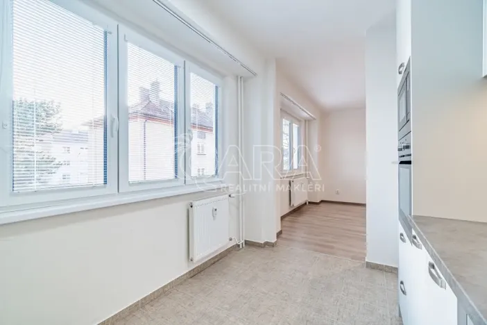 Pronájem bytu 2+1, Kralupy nad Vltavou - Lobeček, Dr. E. Beneše, 53 m2