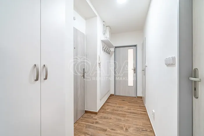 Pronájem bytu 2+1, Kralupy nad Vltavou - Lobeček, Dr. E. Beneše, 53 m2