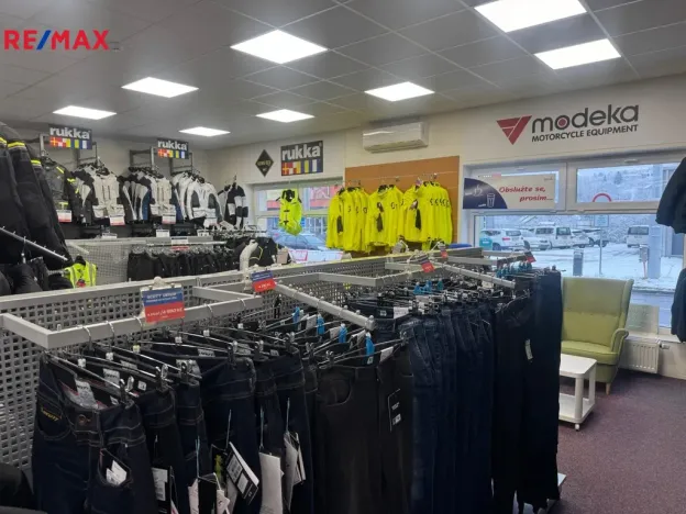 Pronájem obchodního prostoru, Zlín - Příluky, Pančava, 226 m2