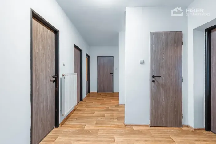 Prodej vícegeneračního domu, Halenkov, 232 m2