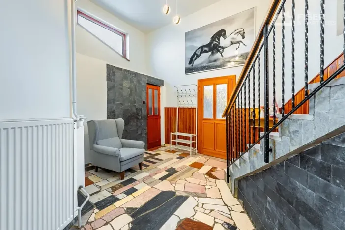 Prodej vícegeneračního domu, Halenkov, 232 m2