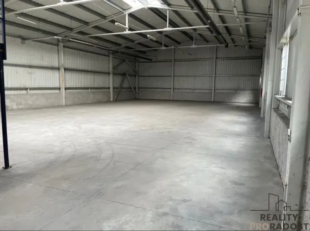 Pronájem komerční nemovitosti, Hostouň, Kladenská, 600 m2