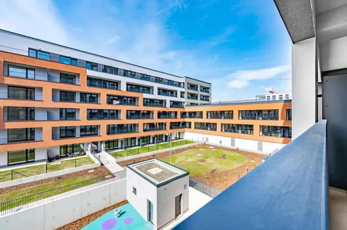 Pronájem bytu 1+kk, Praha, Poděbradská, 33 m2