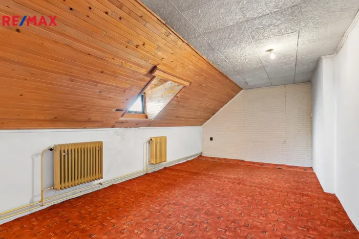 Prodej rodinného domu, Chuchelna - Komárov, 428 m2