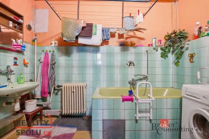 Prodej rodinného domu, Horní Maršov - Temný Důl, 400 m2