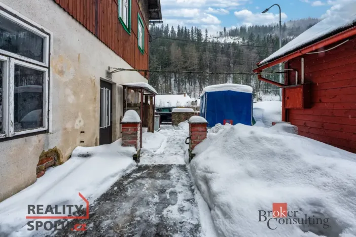 Prodej rodinného domu, Horní Maršov - Temný Důl, 400 m2