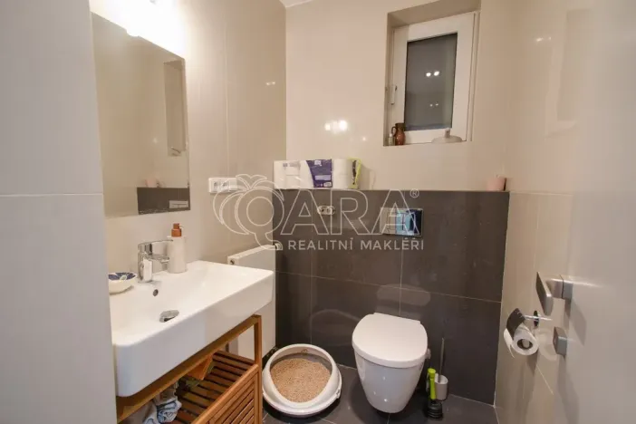 Pronájem bytu 2+kk, Praha, Rybalkova, 68 m2