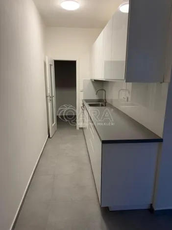 Pronájem bytu 3+1, Praha, Italská, 80 m2
