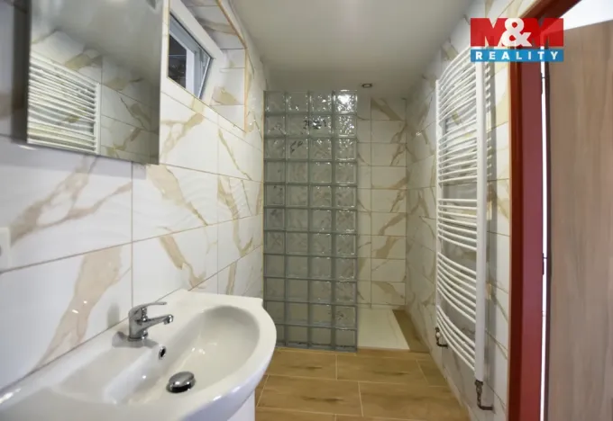 Pronájem bytu 3+kk, Nechanice, Husovo nám., 57 m2