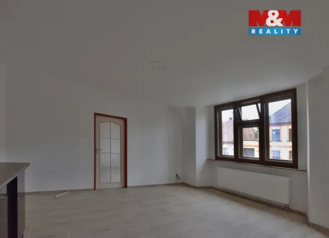 Pronájem bytu 3+kk, Nechanice, Husovo nám., 57 m2