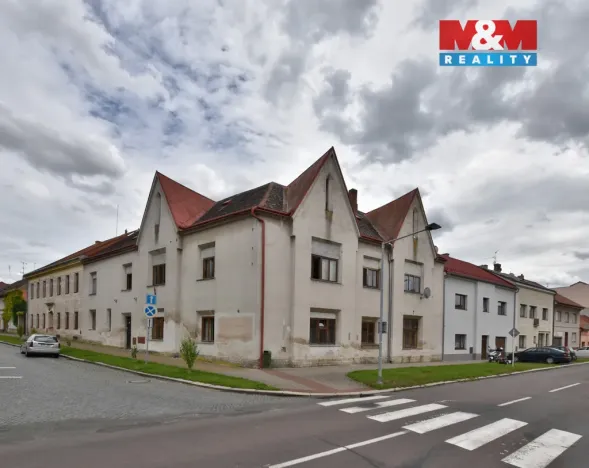 Pronájem bytu 3+kk, Nechanice, Husovo nám., 57 m2