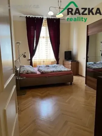 Prodej bytu 3+1, Karlovy Vary - Drahovice, Krále Jiřího, 130 m2