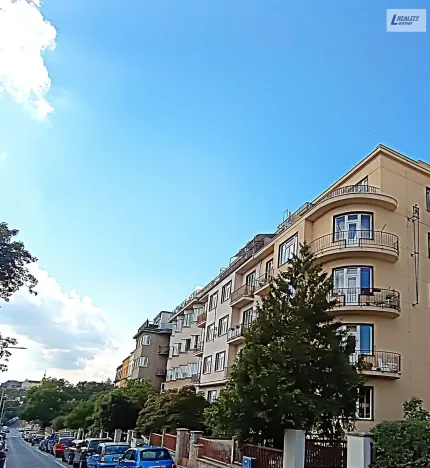 Pronájem bytu 1+kk, Praha - Vinohrady, Hradešínská, 32 m2