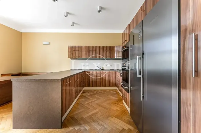 Prodej bytu 4+1, Praha - Dejvice, Kafkova, 125 m2