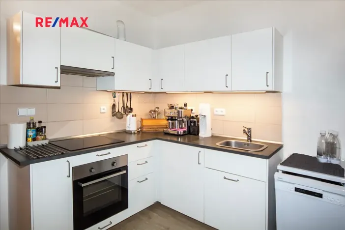 Pronájem bytu 2+1, Praha - Nusle, Družstevní ochoz, 51 m2